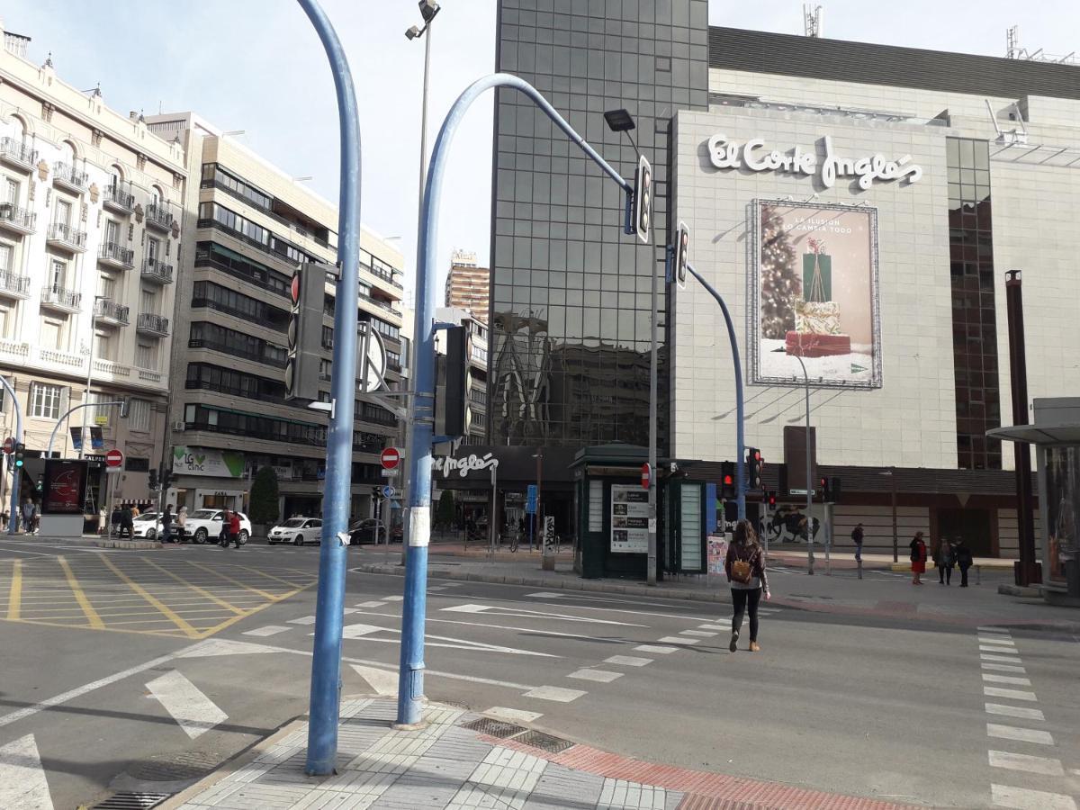 Eve ,Estacion Central Аликанте Екстериор снимка